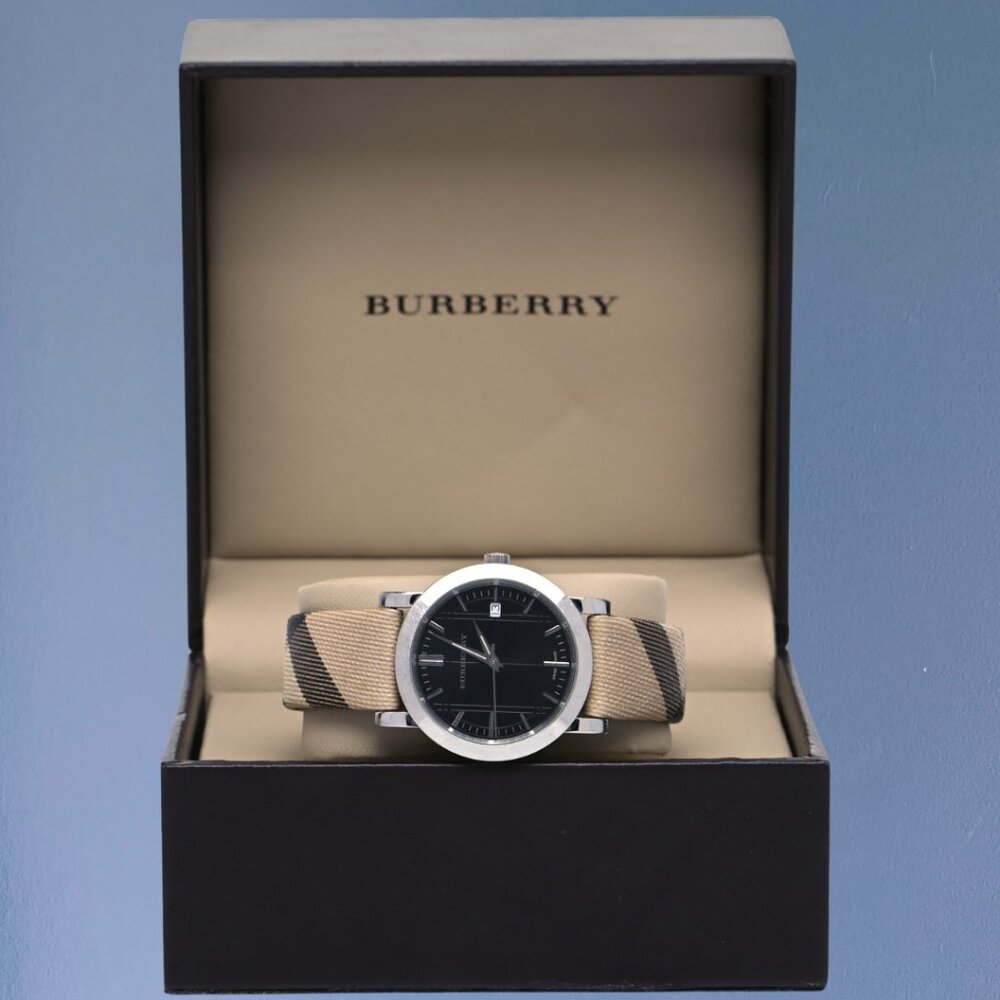 *VINTAGE* Unisex Heritage Check Burberry Watch I Authenticated
